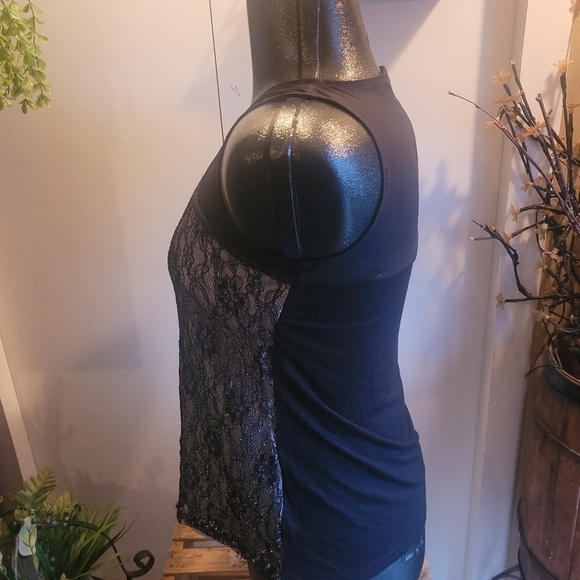 Suzy Shier Black Lace Sleeveless Top - Picture 5 of 7